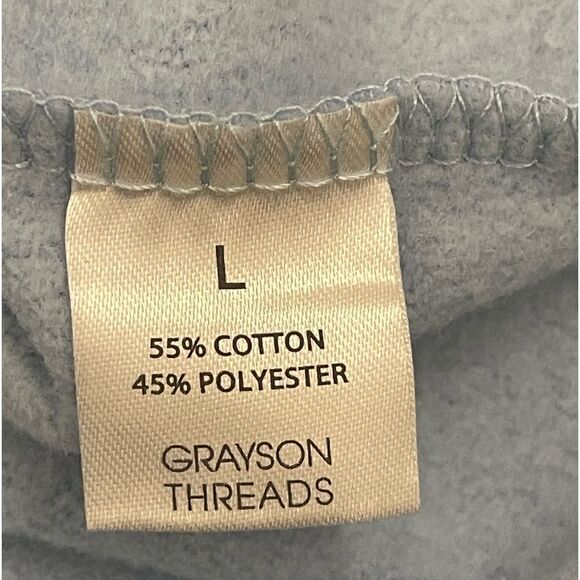 Grayson Threads Snoopy Merry and Bright Cropped Fit Sweatshirt Size Large - Picture 7 of 7